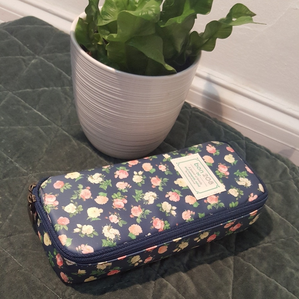 Cute Floral Makeup / Pencil / Accessory Case NEW